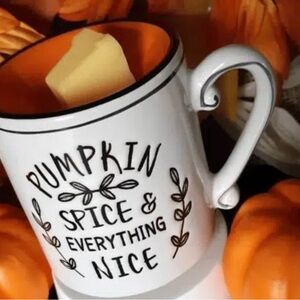 Scentsy Pumpkin Spice Mug - White and Orange corded warmer
